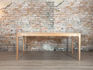 sav-&-Okse-Rikke-middel-tafel-theresales